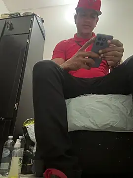 bigdick211292 লাইভ XXX চ্যাট