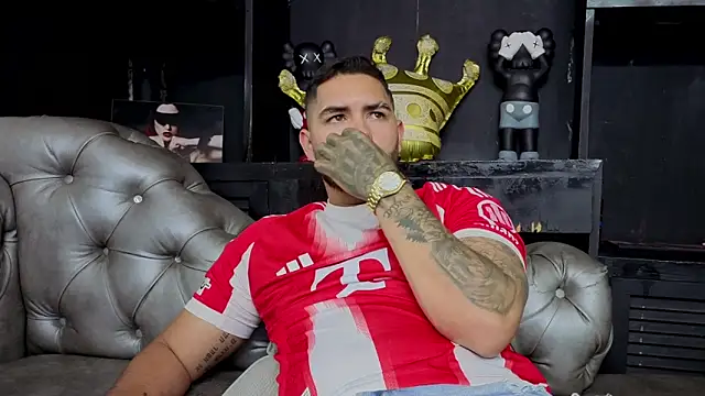 XXX chat uživo modela matteosantos