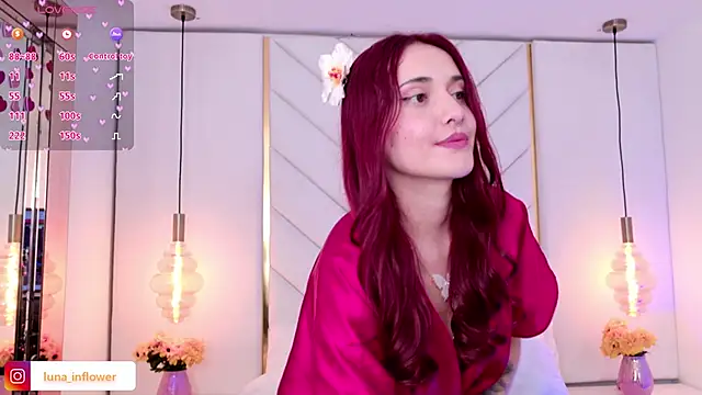 XXX chat uživo modela Flor_delunaa