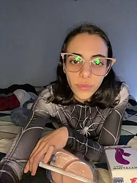 XXX chat uživo modela Poison_Ivy_29
