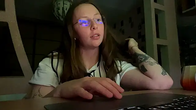 AlisonOhlmacher: онлайн-секс-чат