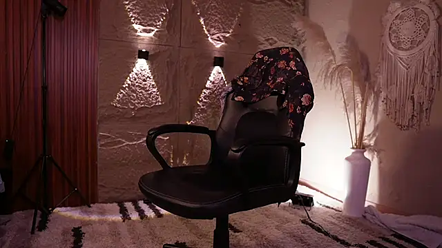 دردشة DannSaenz الجنسية المباشرة