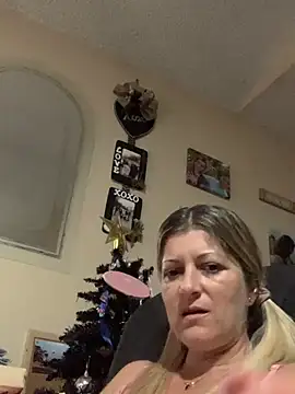 NikkiBlisss' Live XXX Chat