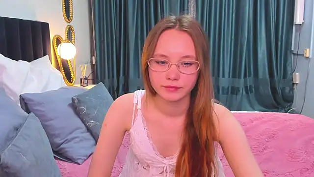 FloraLarsson's Live XXX Chat