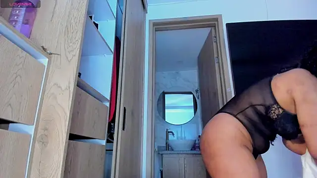 iriss_25 Live XXX-Chat