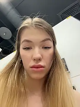 Chat +18 de Dreamy_Mia ao vivo