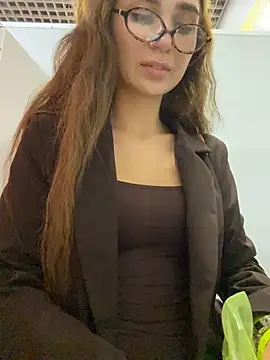  دردشة QuitieLia الجنسية المباشرة