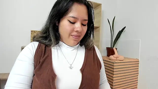 LinaBrowm Chat XXX live