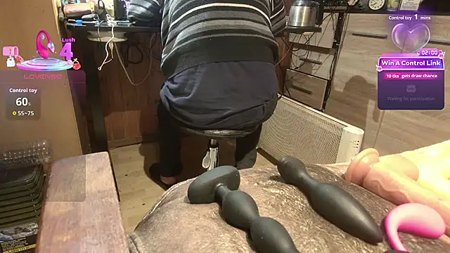 misteryman1956's Live XXX Chat