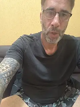 Tiojhonny Adlı Modelin Canlı XXX Sohbeti