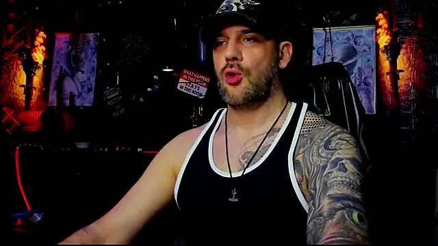 Онлайн чат XXX LexHardy