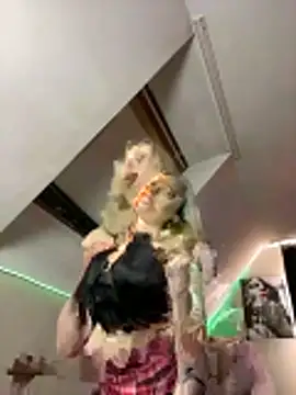 Chat +18 de SashaBrooks ao vivo