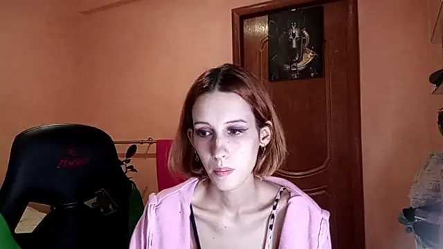 SirenFrost's Live XXX Chat