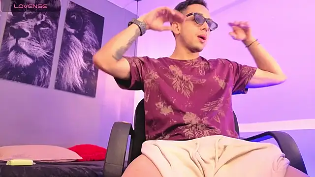 Zack_isback  লাইভ XXX চ্যাট