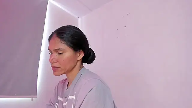_aish_a Chat XXX live