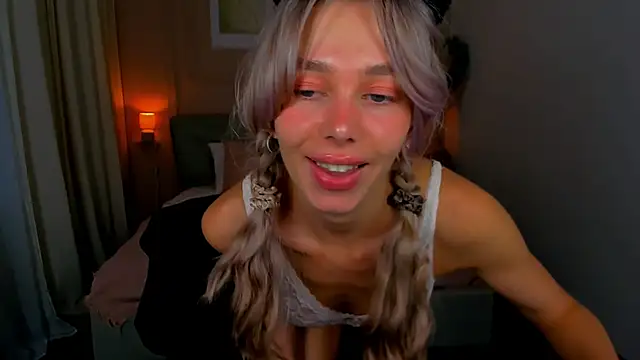 LuluAlis Adlı Modelin Canlı XXX Sohbeti