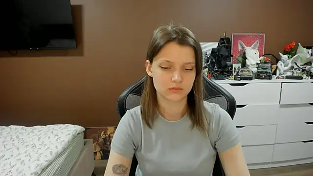 SoniNesti Chat XXX live
