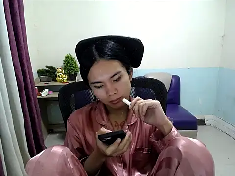 Chat XXX Live devine_goddess