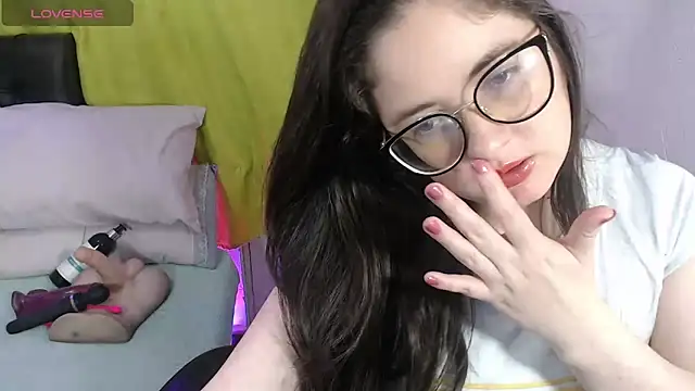 دردشة KrystalAdams الجنسية المباشرة