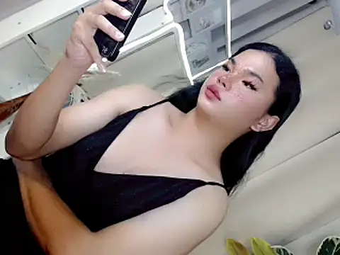 Hotsiren101's Live XXX Chat