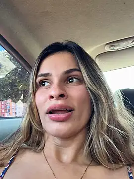 Chat +18 de cuteluci_ ao vivo