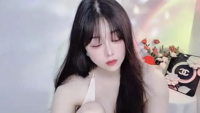 Lydia_170's Live XXX Chat