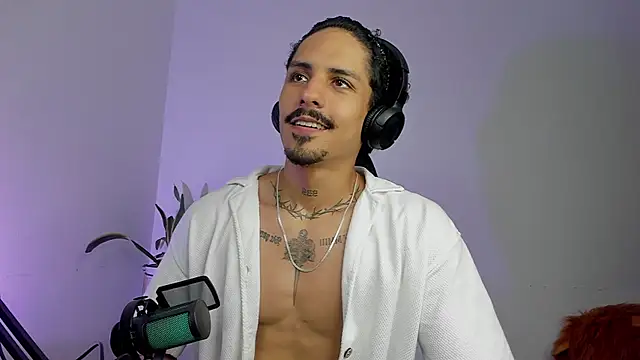 Lukeetaylor Chat XXX live