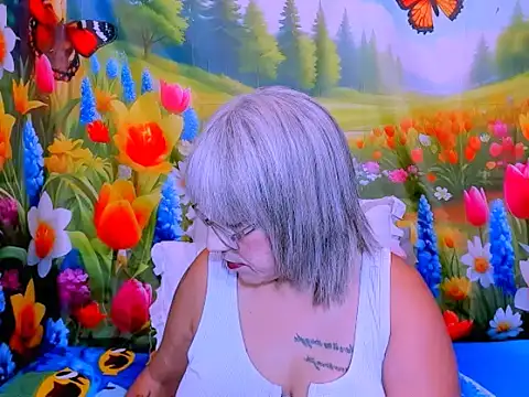 indianroxy's Live XXX Chat