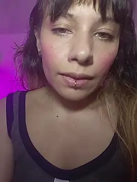 Hairy_ptt XXX чат на живо