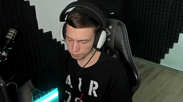 More_than_friend's Live XXX Chat