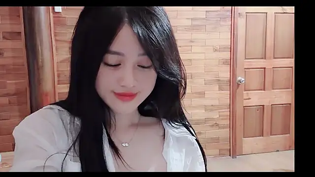 Bee-Cherry 现场XXX聊天