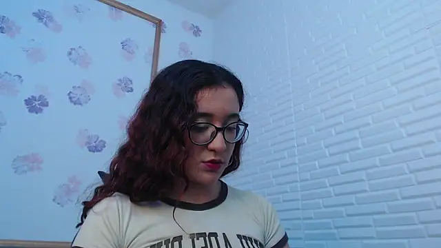 Karol_prescot Chat XXX in diretta
