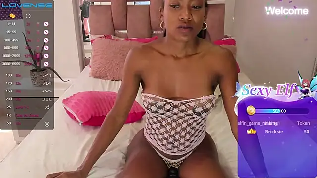 Chat +18 de toriivyy ao vivo
