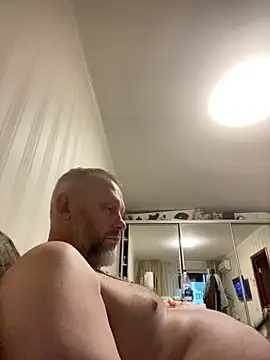 XXX chat uživo modela Frosl