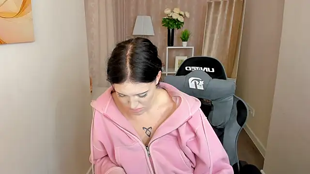 Jena_Mi1ler XXX чат на живо