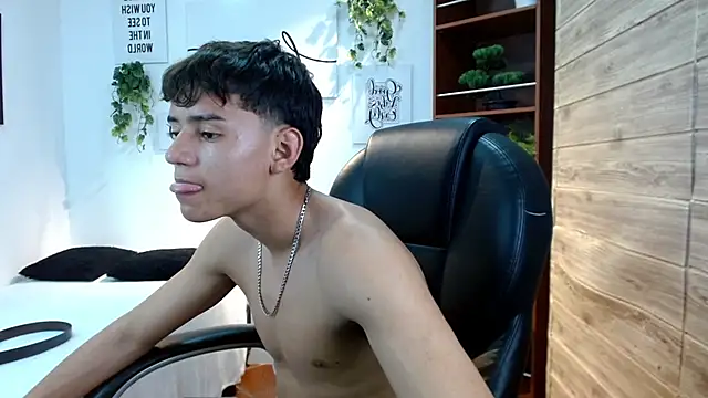 Ryan_grayx live XXX chat