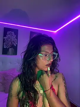 Chat XXX en directo de SamathaMay