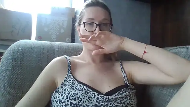 Jugira Live XXX-Chat