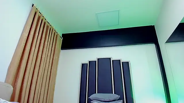 Aura-bakerr Live XXX-Chat