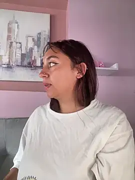 Im_Luuu Adlı Modelin Canlı XXX Sohbeti
