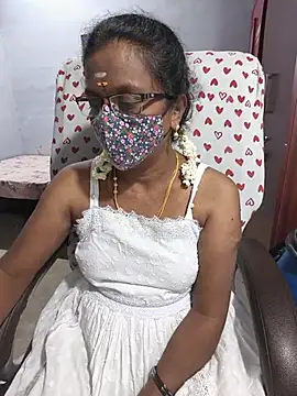 umashreetamil Live XXX-Chat