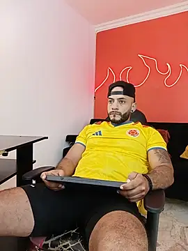 Chat +18 de Mike_savage3 ao vivo