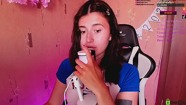 XXX chat uživo modela KristinaScott
