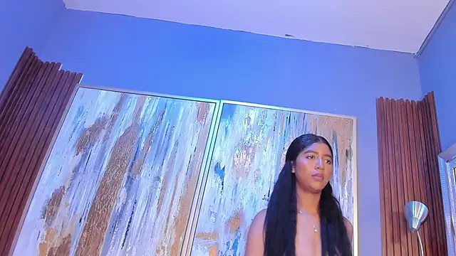 Chat +18 de Yintaish ao vivo