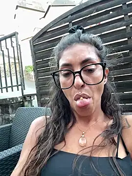 دردشة Lalla_Amani الجنسية المباشرة