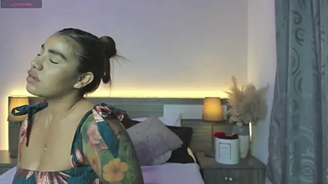 ZarahFoxx live XXX chat
