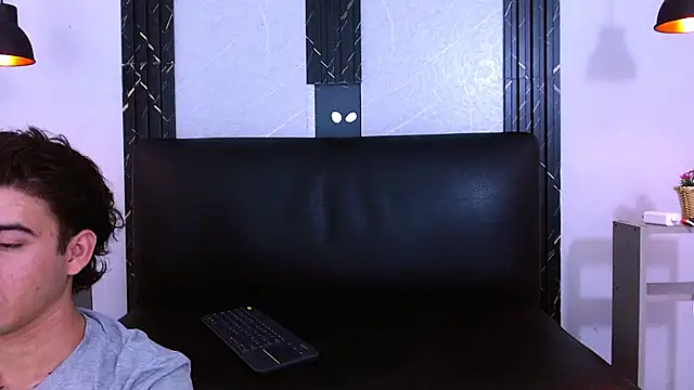 Feiccer_Castquer Live XXX-Chat