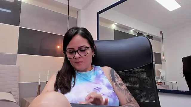 Chat XXX en directo de Zara_Jackson