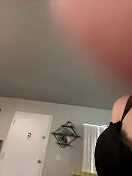 rubbyyy_rain's Live XXX Chat