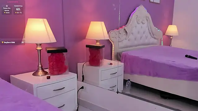 YayaQueen: онлайн-секс-чат